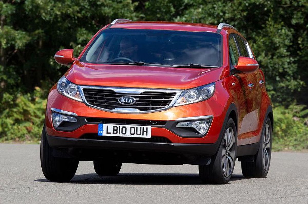 2010 Kia Sportage front cornering